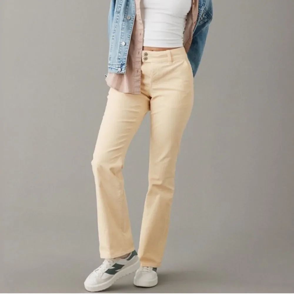American Eagle Cream Curvy High Rise Kick Boot Corduroy Pants Cotton Size 4R